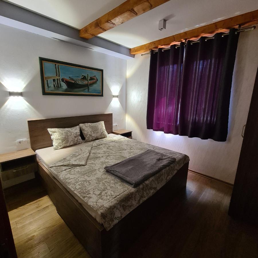 Orahovo Stone Vilas Virpazar Extérieur photo